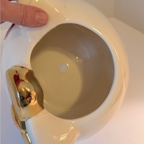 Hello Kitty Ceramic Planter with Gold Bow - Picture 2 of 6